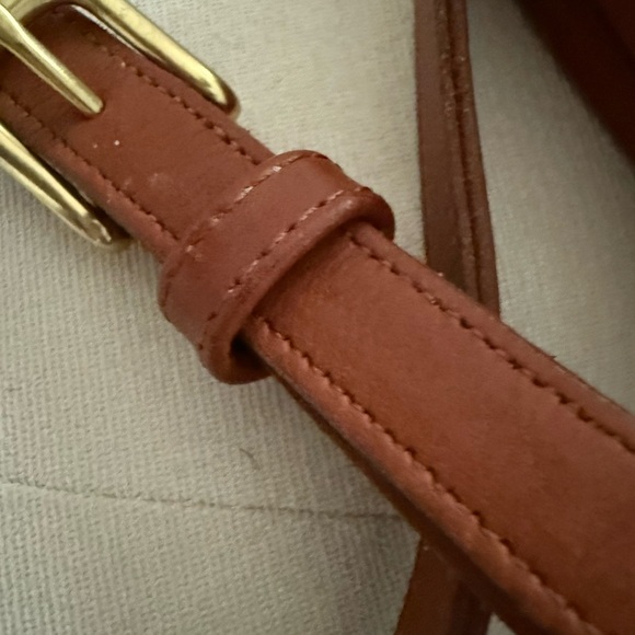 COACH Classic Tan Leather Crossbody Bag - Vintage - Great condition! - Picture 9 of 16